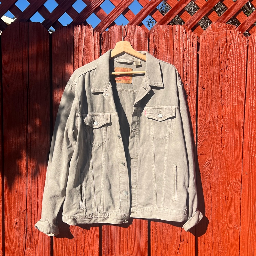 Levi's Trucker Jacket in Vintage Khaki Size L